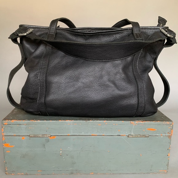 Monserat De Lucca - Picture 2 of 13